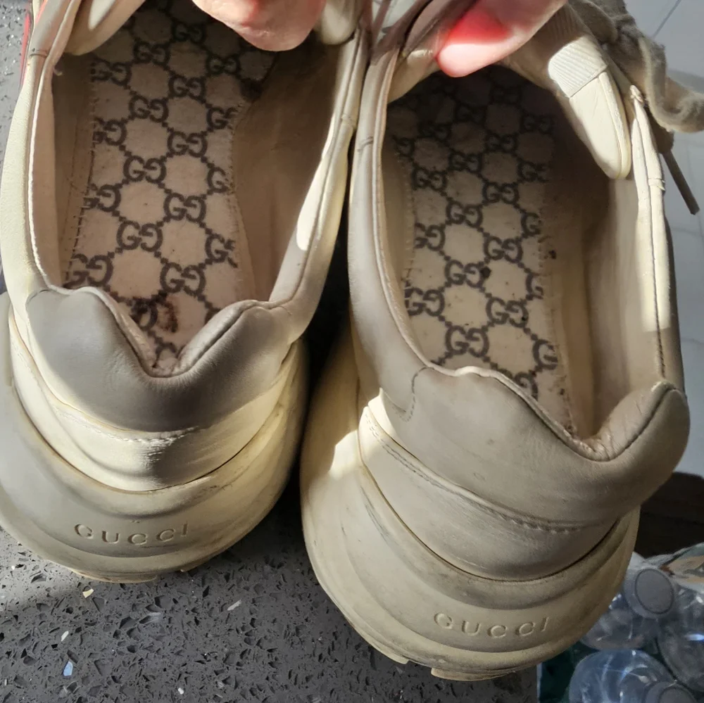 Gucci Beige Sneakers with Red Lip Graphic